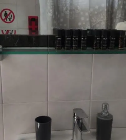 Fani's 3 アパート