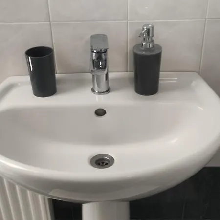 Fani's 3 アパート *